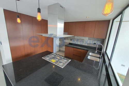 Imagen 2 de 3 de Casa En Venta En Lomas De Angelópolis