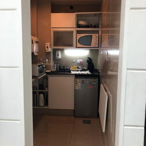 Departamento Uso Prof. 7 Oficinas A 1/2 Cuadra De Av. Córdoba, Del Hospital De Clínicas, De Facultad De Medicina Y Ciencias Económicas
