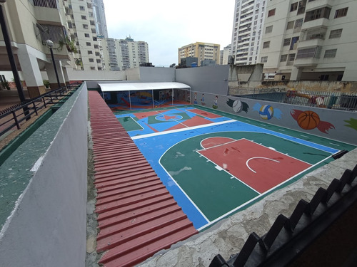 Se Ofrece En Venta Comodo Y Centrico Apartamento Ubicado En Centro Parque Caracas La Candelaria