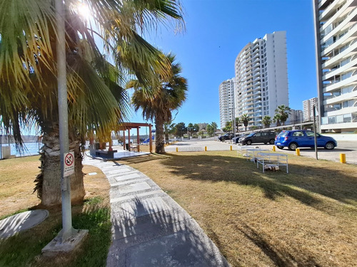 Departamento En Venta De 2 Dorm. Vista Al Mar La Herradura