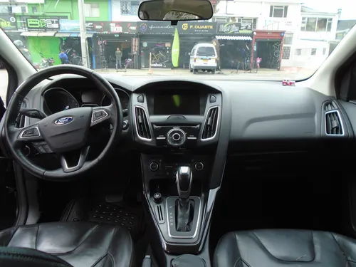 Ford Focus 2.0 Titanium