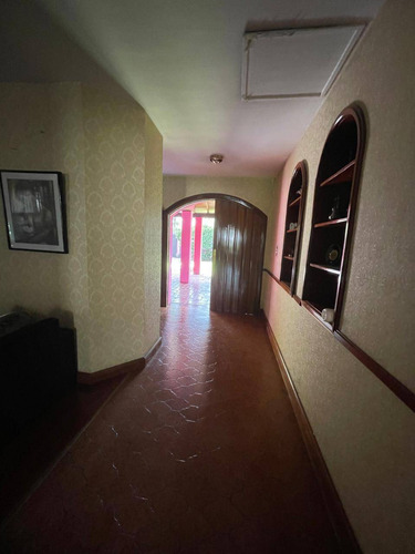 Venta Chalet 4 Dormitorios Castelar Con Cochera