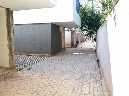 Imagen 11 de 18 de Duplex En Venta 2 D Y Dpto 1 D Con Cochera,