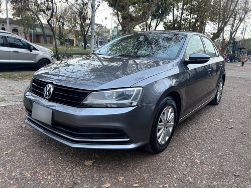 Volkswagen Vento 2.0 Advance 115cv