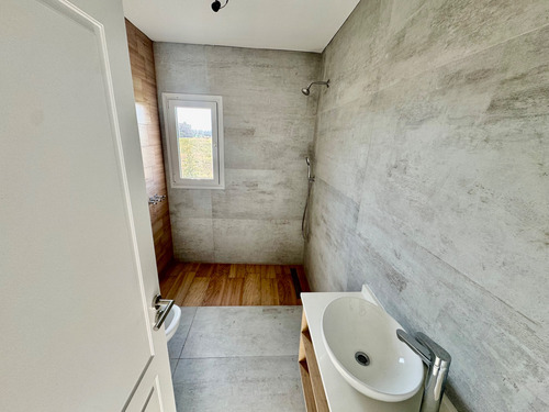 Venta De Casa A Estrenar En Barrio Cerrado Village Joven