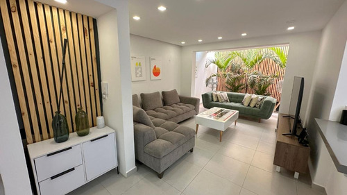 Casa Remodelada En Serramonte