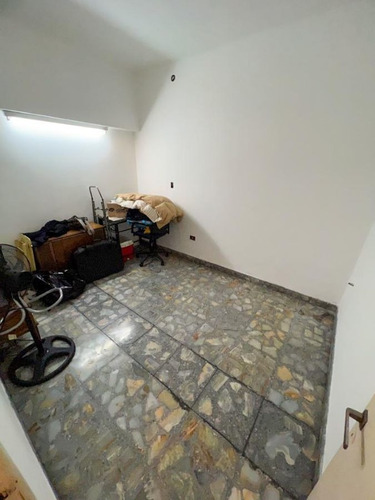 Imagen 7 de 20 de Casa En Venta De 2 Dormitorios C/ Cochera En San Justo