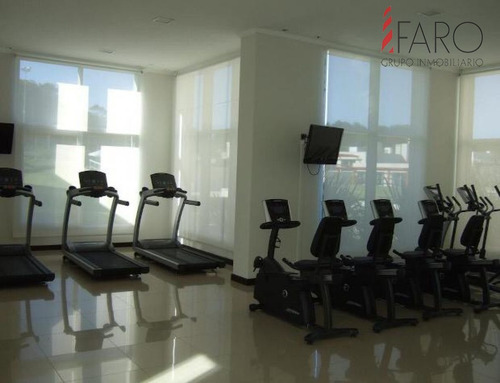 Imagen 25 de 30 de Apartamento En Brava 3 Dormitorios Y Dependencia Con Terraza Y Cochera Doble - Punta Del Este Brava