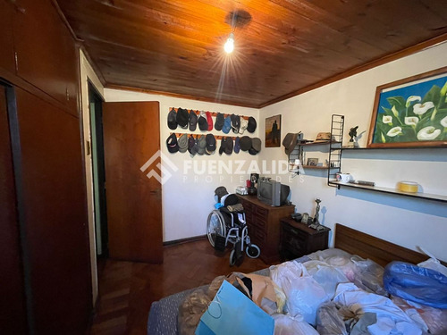 Casa En Venta De 4 Dorm. En Maipú