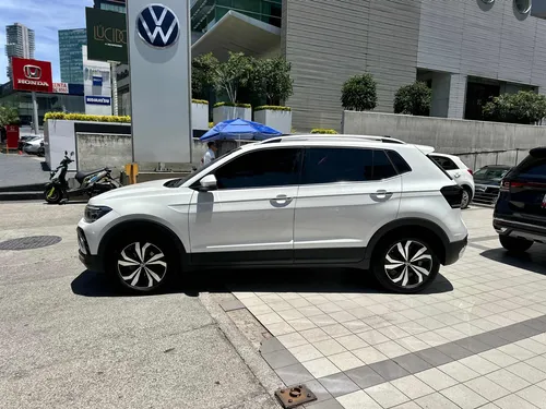 Volkswagen Taigun 1.0 Tsi Highline At