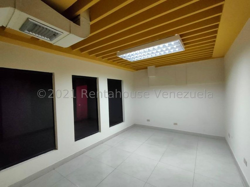 Imagen 6 de 10 de En Alquiler Impecable Casa Uso Comercial Zona Tierra Negra