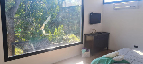 Casa En Venta - 3 Dormitorios 4 Baños - Cochera - 900mts2 - Ituzaingó