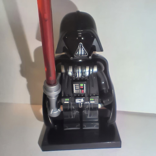 Mini Figura Armable Star Wars Darth Vader (Usado)