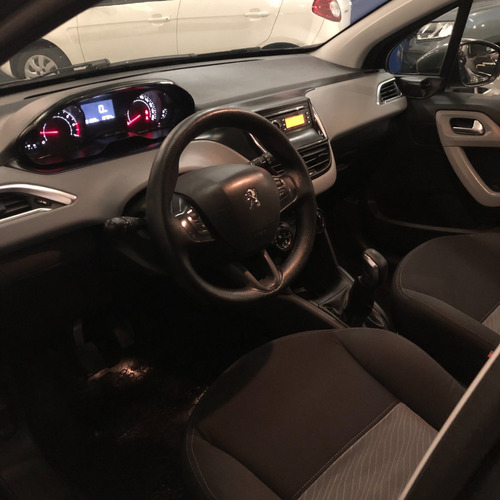 Imagen 13 de 17 de Peugeot 208 Active 1.5, Año 2013