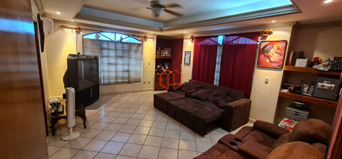 Local Casa En Venta Uso De Suelo Comercial En Jardines De Apodaca