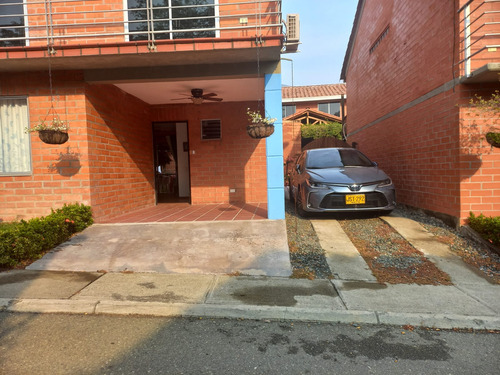 Venta Casa En Santa Fe De Antioquia, En Condominio 