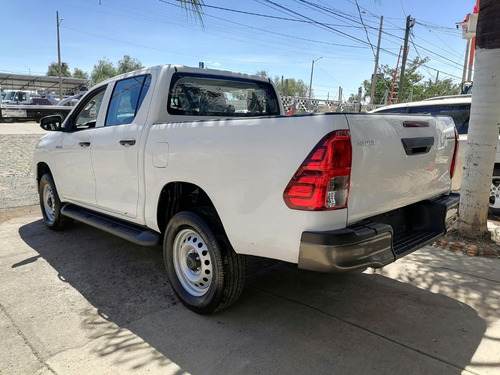 Imagen 6 de 15 de Toyota Hilux 2016 Doble Cabna