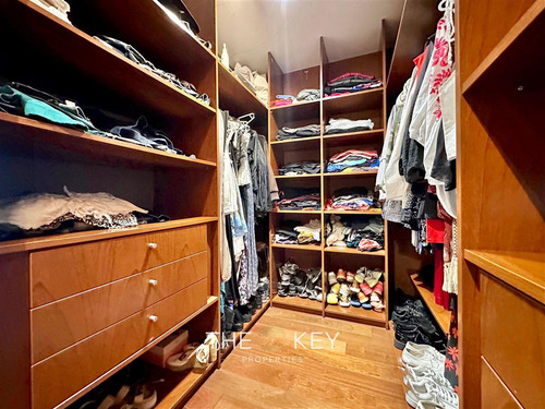 Amplio Departamento Venta 3 Dorm. 2 E. Bicentenario Vitacura