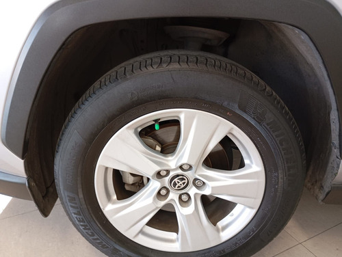 Toyota RAV4 2.5 Le At