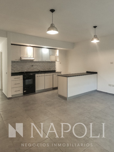 Imagen 6 de 13 de Impecable Dúplex En Venta, En Canning