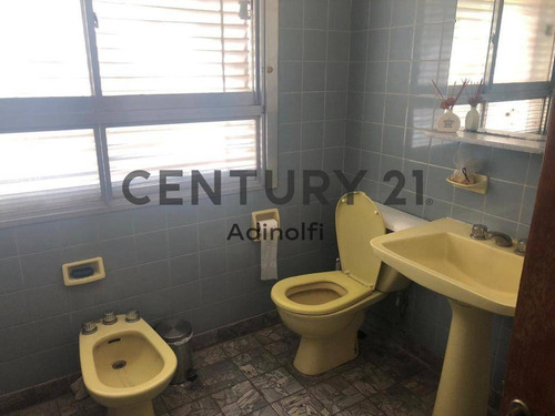 Imagen 6 de 19 de Calle 20 Esq. 48 - Casa De 4 Dormitorios Y Cochera A La Venta