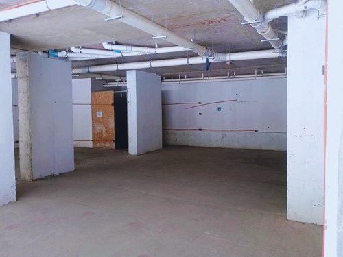Local Comercial Amplio Con Terraza En Providencia, Placa Com