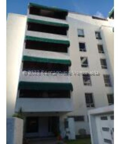 #24-23524  Bello Y Acogedor Apartamento En Cumbres De Curumo 