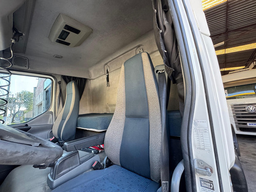 Volvo/ Vm 330 4x2 2018 Cab Leito Ar Condicionado Automatico
