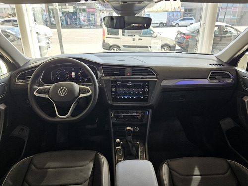 Volkswagen Tiguan Allspace 2.0 Tsi Life 4Motion Dsg
