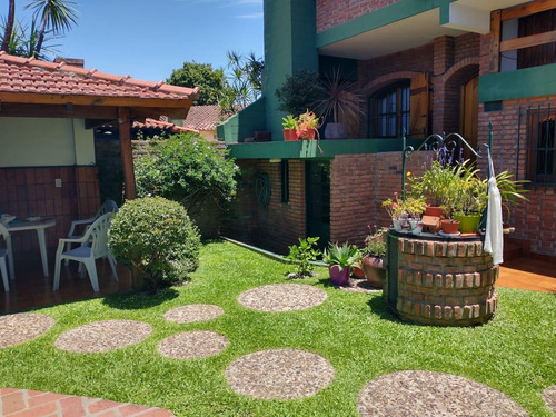 Imagen 15 de 19 de Casa Chalet - Impecable - 4 Ambientes - Castelar Norte - Venta - Permuta