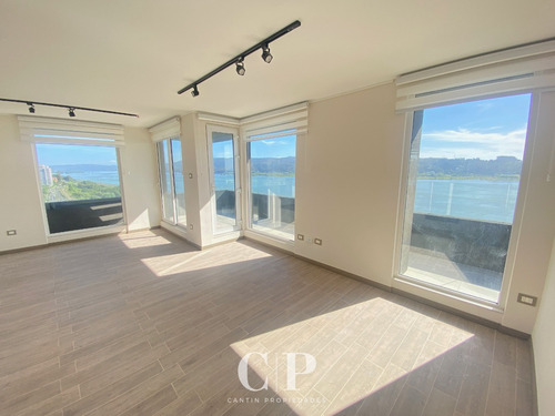Amplio Penthouse Con Gran Vista En Pedro De Valdivia