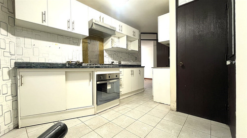 Departamento En Venta De 3 Dorm. 2 Baños En Ñuñoa