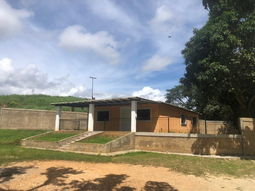 Imagen 1 de 17 de Vendo Granja Avicola Bejuma ( Ricardo Perera)