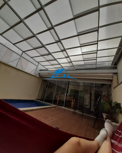 Imagem 3 de 15 de Sobrado Com 150m² De Área Construída, 3 Quartos 1 Suíte Com Sacada 4 Banheiros 2 Vagas De Garagem Coberta Piscina Aquecida Churrasqueira - Ca00189 - 69473761