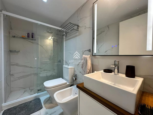 Venta Apartamento 2 Dormitorios En Edificio View Ii