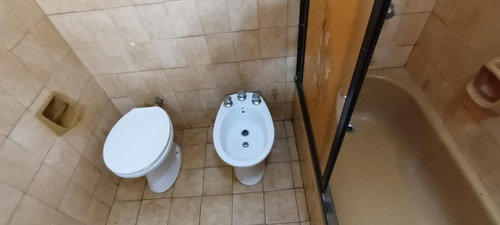 Oportunidad Venta Casa De 3 Ambientes Castelar, Acepta Permu