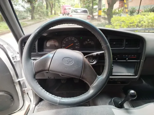 Toyota Hilux Estacas 4x2