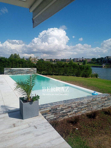 Casa En Venta A La Laguna En Barrio San Matías Area 5 Escobar Lote 936 M2