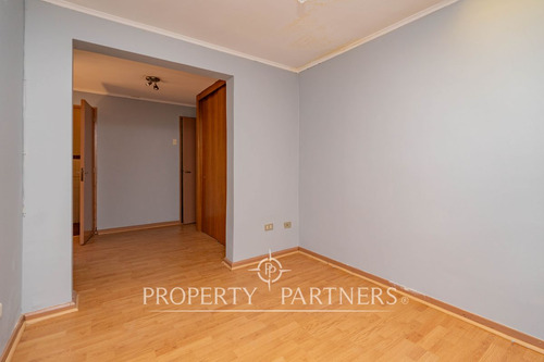 Excelente Casa Para Remodelar En Tranquilo Y Segur...
