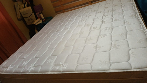 Sommier Base Colchon Bed Time 1.80 X 2.00m Excelente !!! Crema (Usado)