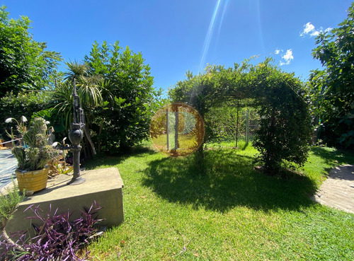 | Venta | Casa-quinta, 2 Dorm, Abasto, La Plata