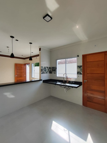 Casa Nova Com Piscina Próximo Da Praia.