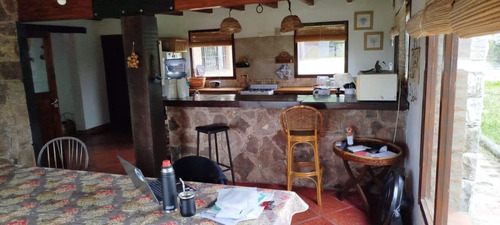 Se Vende Casas En La Cumbre Frente Al Golf Vistas Únicas 4 Dor.
