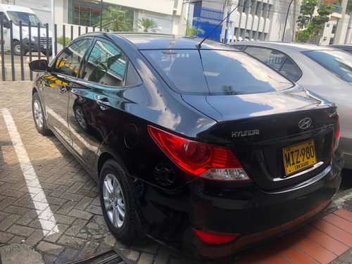 Hyundai Accent 2012 1.4l 4 P