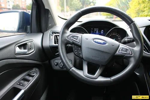 Ford Escape 2.0 Titanium At 4x4
