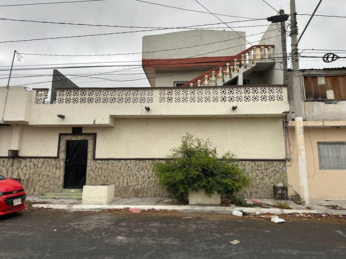 Casa En Venta En Croc En Monterrey