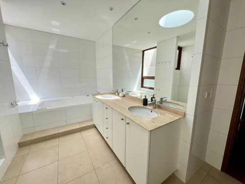 Gran Casa En Condominio Exclusivo Gonzalo Mardones