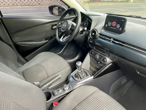 Mazda 2 Sport 1.5 Touring Mt