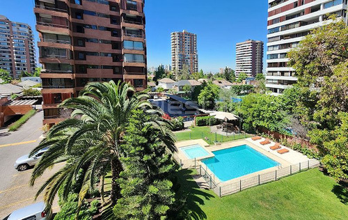 Departamento En Venta De 3 Dorm 3 Baños. En Las Condes