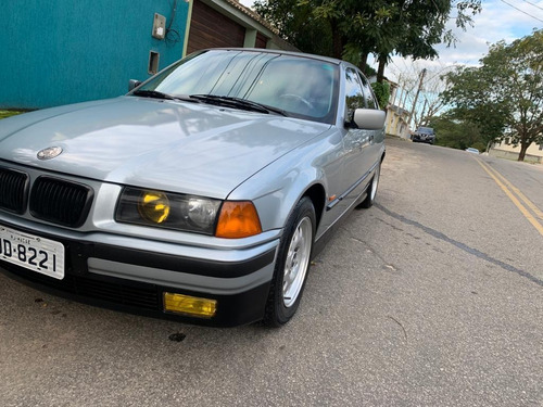 Bmw E36 328i Sedã 328i 1997
